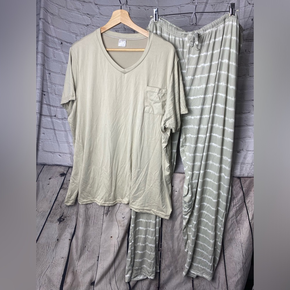*New* soft sleep set, size 3x
